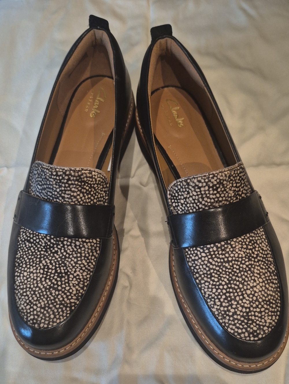 Clarks Women's Black and Cream Textured Penny Loafers